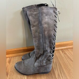Women’s size 9 boots!